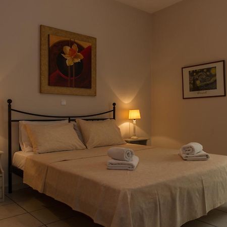 Kamari Blue Apartments Kalamata Eksteriør billede