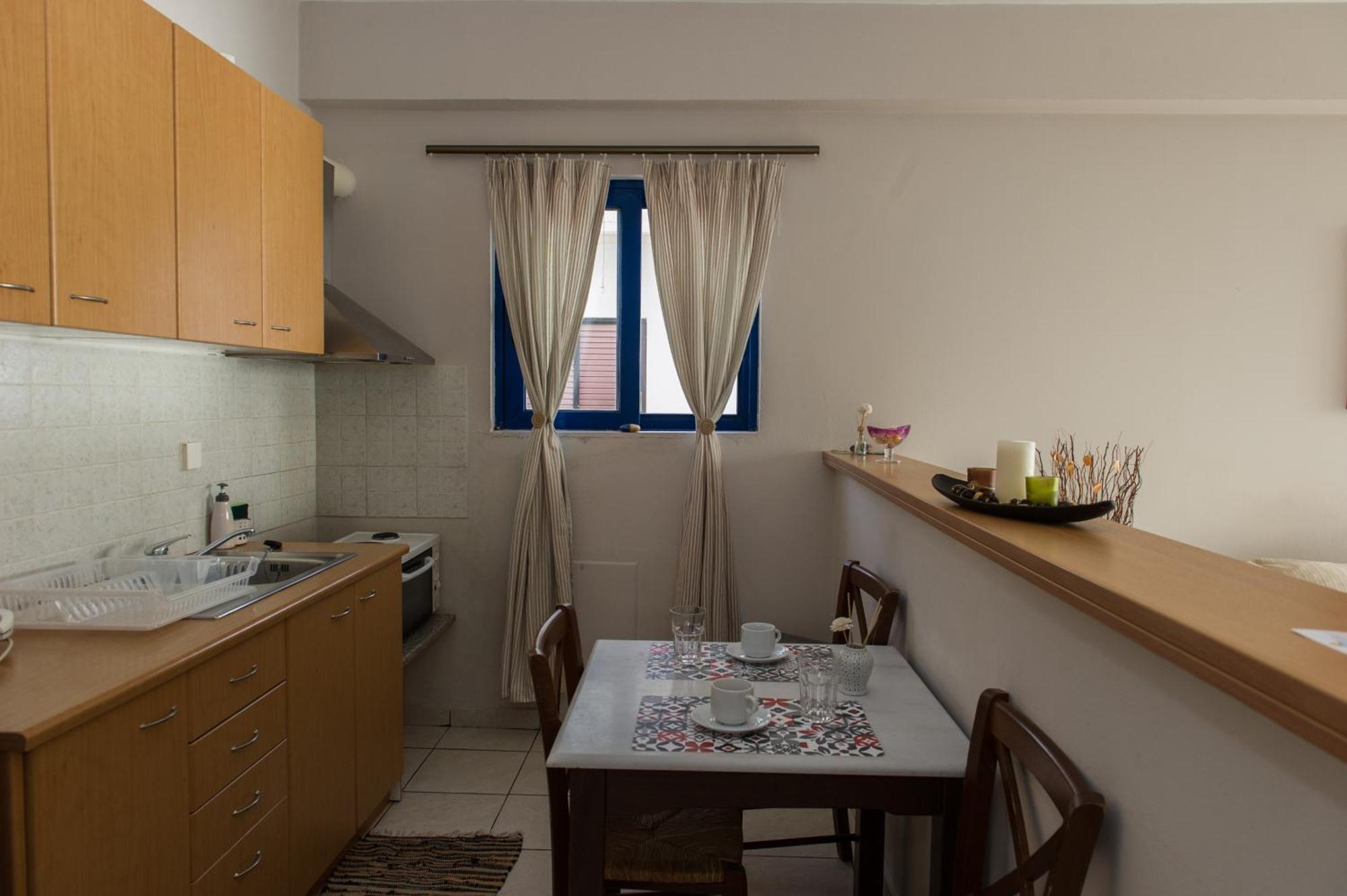 Kamari Blue Apartments Kalamata Eksteriør billede