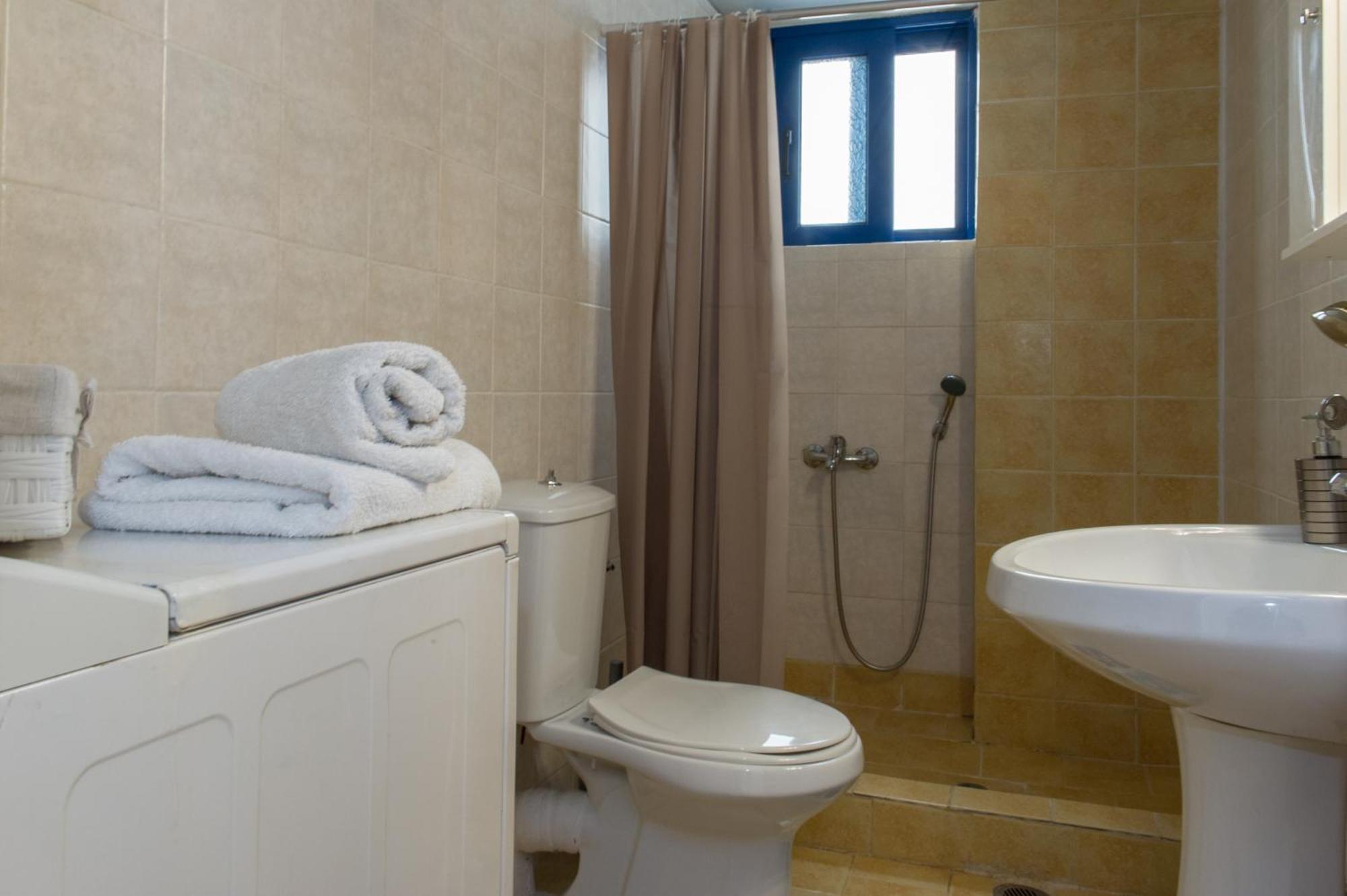 Kamari Blue Apartments Kalamata Eksteriør billede