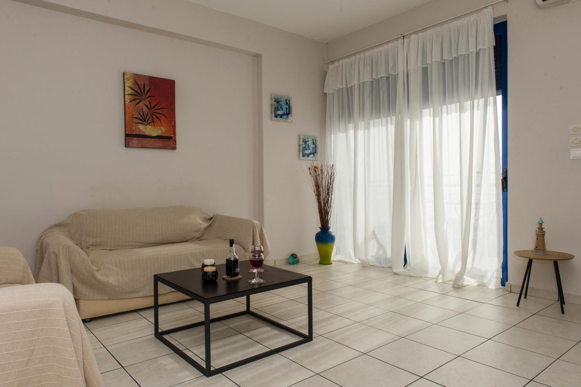 Kamari Blue Apartments Kalamata Eksteriør billede