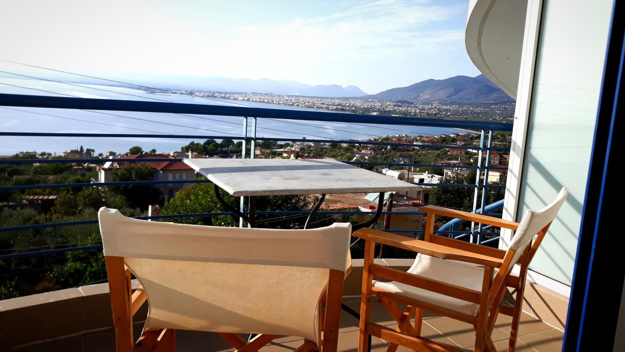 Kamari Blue Apartments Kalamata Eksteriør billede